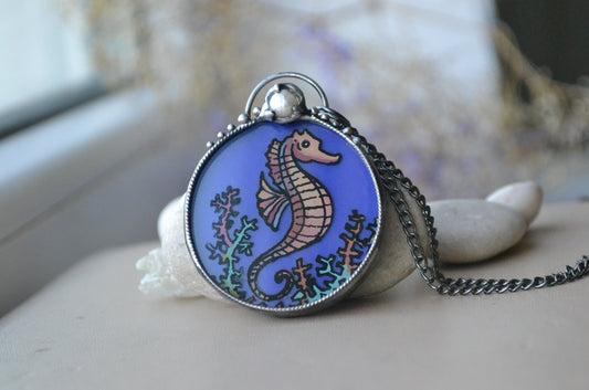 Sea horse round necklace,  Glass pendant with pearl