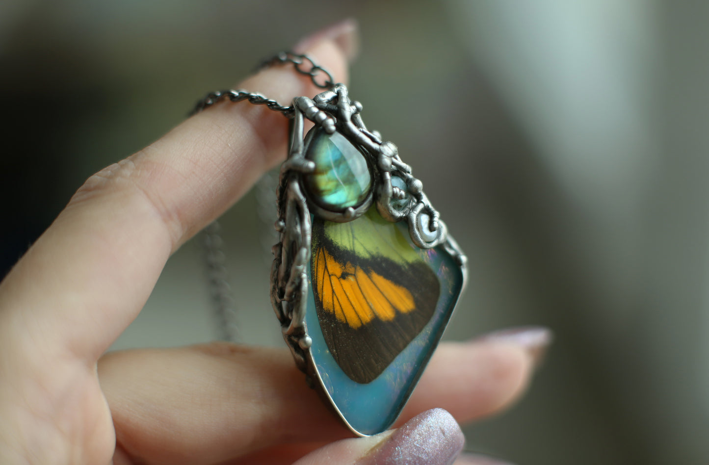 Necklace with real BUTTERFLY WING and gemstones