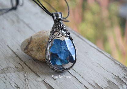 Real blue hydrangea flower necklace