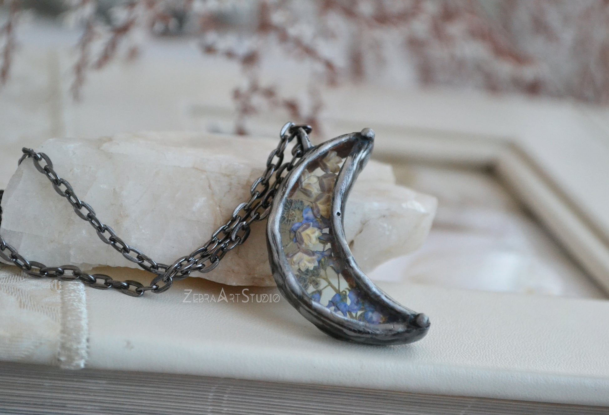 Choker Half moon pendant with forget me nots