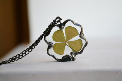 Lucky clover necklace, Four leaf clover pendant