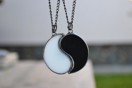 Yin Yang pendant necklaces for 2, Couple jewelry